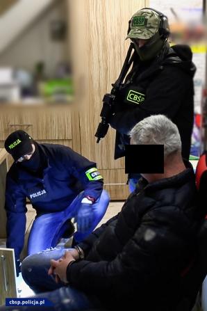 [VIDEO] Kolejny cios w międzynarodowy narkobiznes – kontynuacja działań w ramach operacji „PRZEBUDZENIE MOCY”