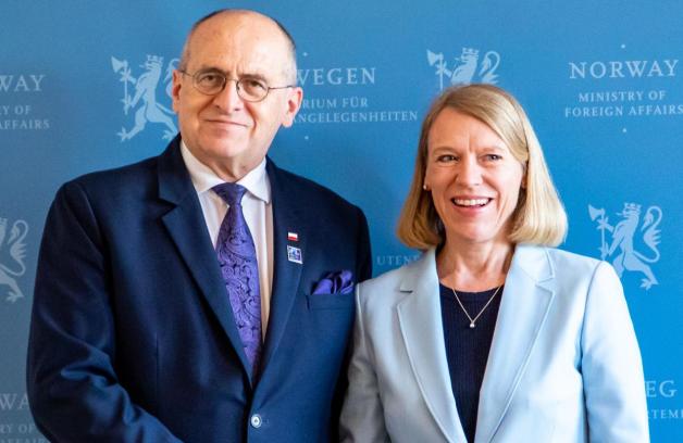 Minister Zbigniew Rau wziął udział w nieformalnym spotkaniu ministrów spraw zagranicznych Sojuszu Północnoatlantyckiego w Oslo